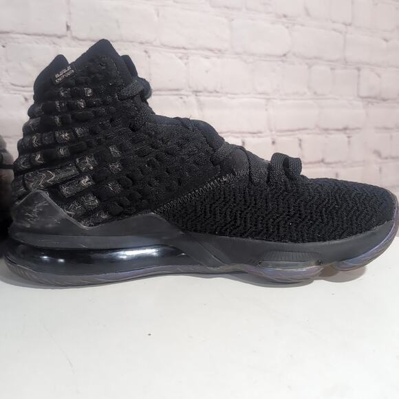 Nike Lebron 17 XVII In The Arena Black Men’s Size 9 Sneakers BQ3177-001 main image 4